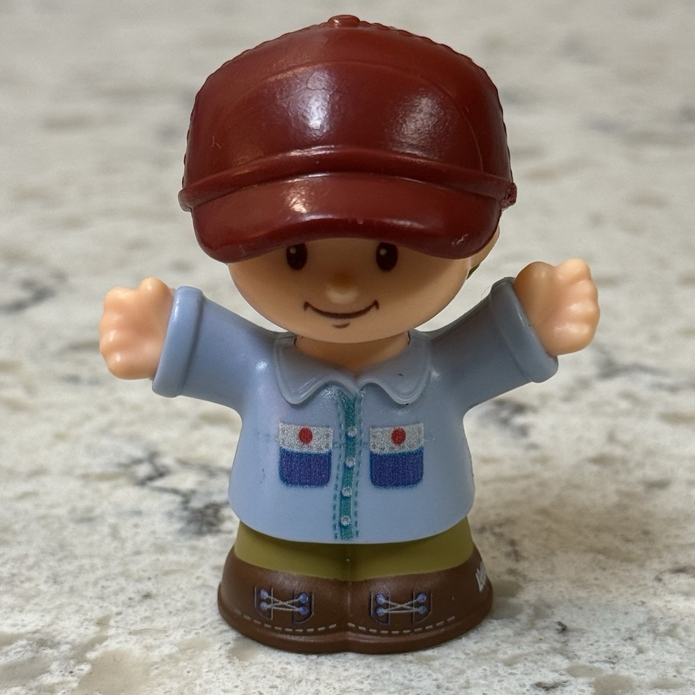Fisher Price Little People Helpful Harvester Tractor Farmer Boy GGT39 2019 2020